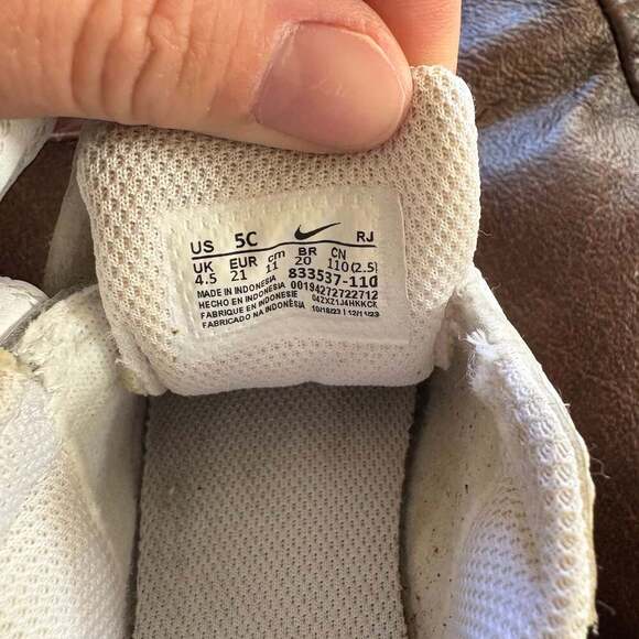 Nike Court Royale (TDV) Toddler Shoes 833537-110 White Pink Blue - Picture 2 of 9